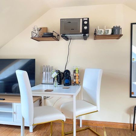 Mini-Studio By Hnfc Stays Саут Шийлдс Екстериор снимка