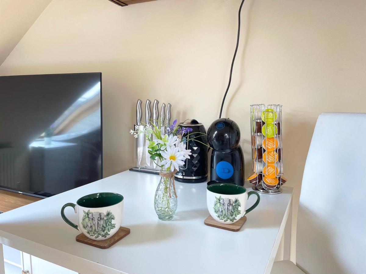 Mini-Studio By Hnfc Stays Саут Шийлдс Екстериор снимка